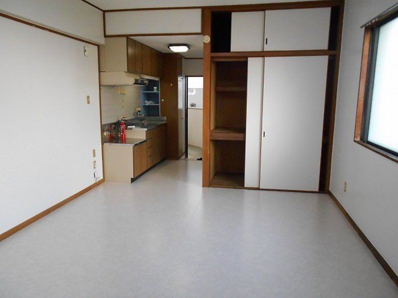 Women-Only 1R Apartment for Rent in Urasoe Miyagi, Okinawa - Thumbnail 4