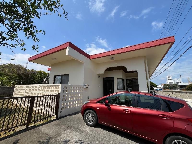 Spacious RC House with Large Garden for Sale in Uruma, Okinawa - Thumbnail 2