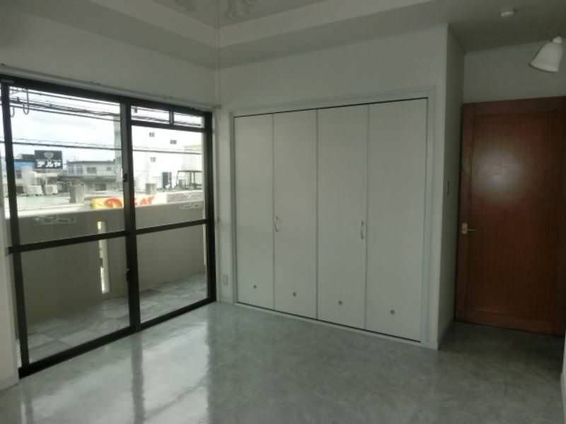 2DK Apartment for Rent in Kubota, Okinawa City - 53 sqm - Thumbnail 4