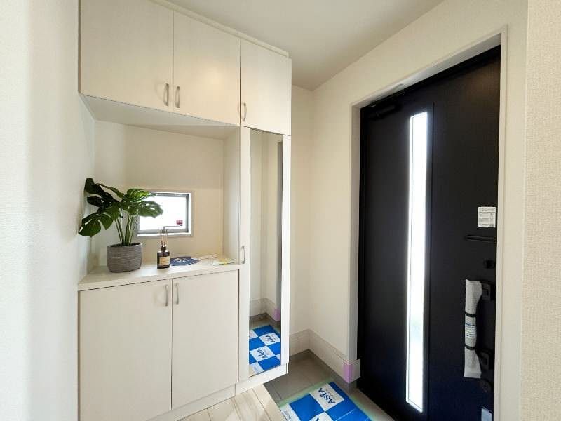 New 4LDK House for Sale in Momohara, Okinawa City - Thumbnail 2
