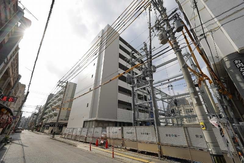 New 1LDK Apartment for Rent in Naha, Okinawa - Mirai Building - Main Image