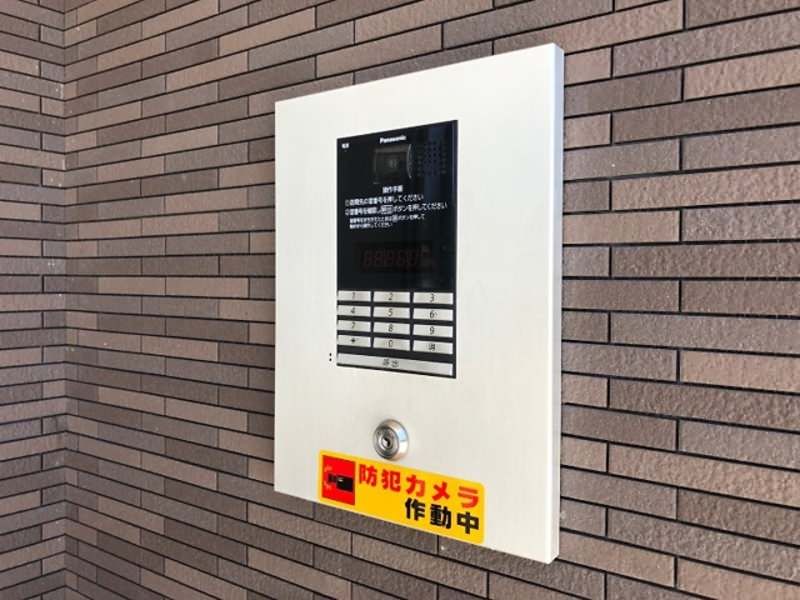 Modern 1K Apartment with Auto-Lock in Nanjo City, Okinawa - Thumbnail 3