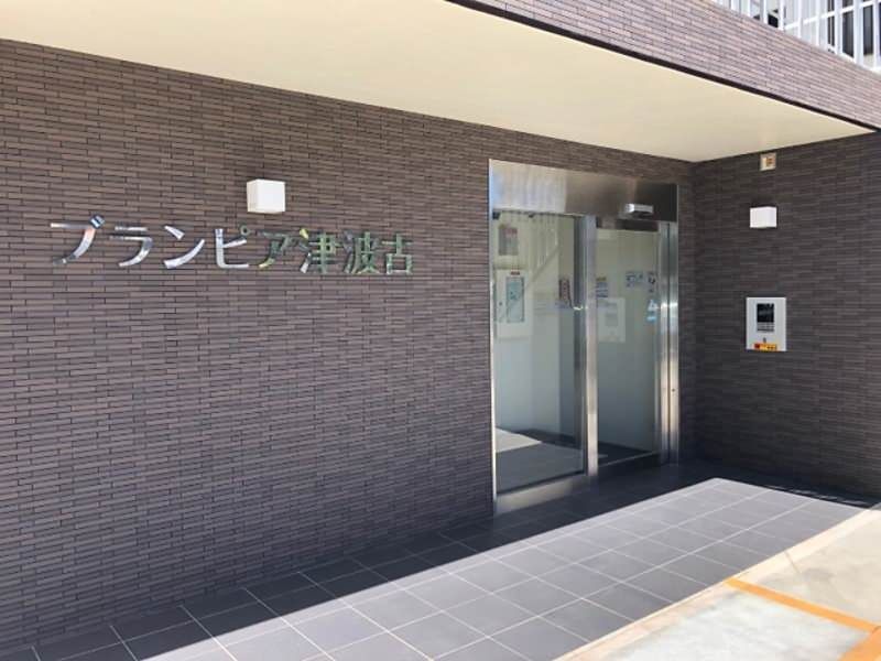 Modern 1K Apartment with Auto-Lock in Nanjo City, Okinawa - Thumbnail 2