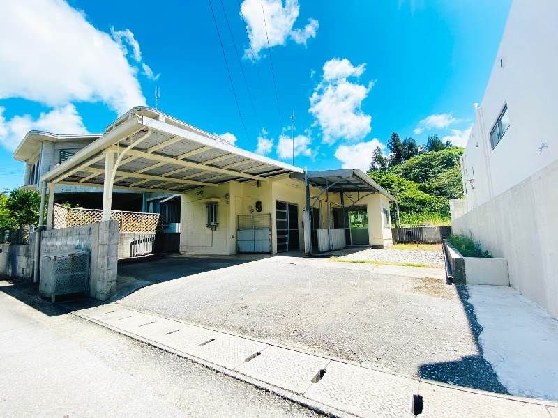 Kudaka Rental House: 2DK Home with Parking in Nago, Okinawa - Thumbnail 2