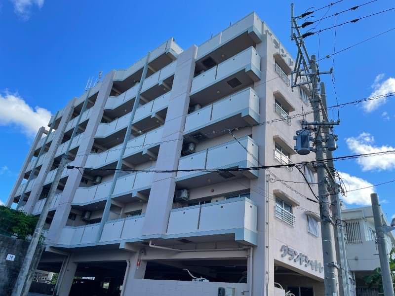 1K Apartment for Rent in Urasoe, Okinawa with Free Internet - Thumbnail 2