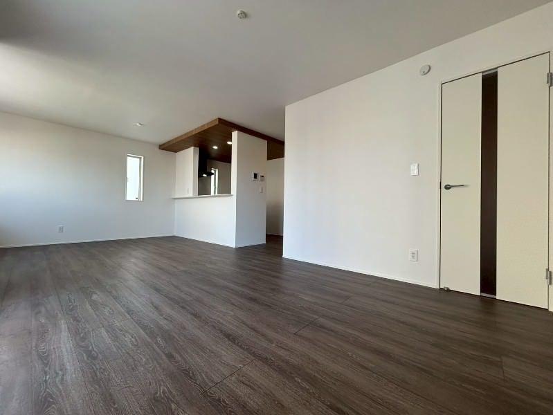 New 2025 3LDK Wooden House for Sale in Yomitan Village, Okinawa - Thumbnail 4