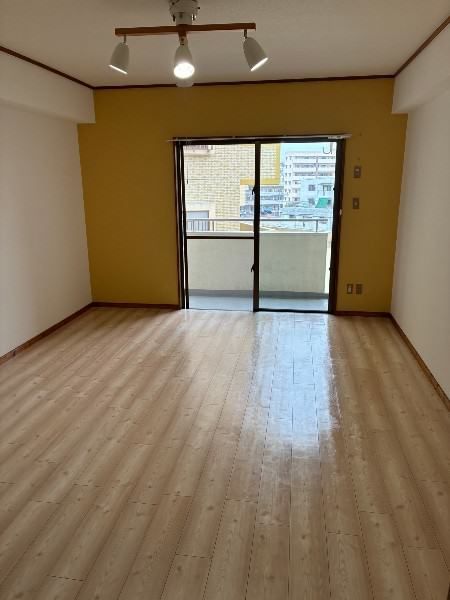 1K Apartment Near Okinawa International University, Ginowan - Thumbnail 2