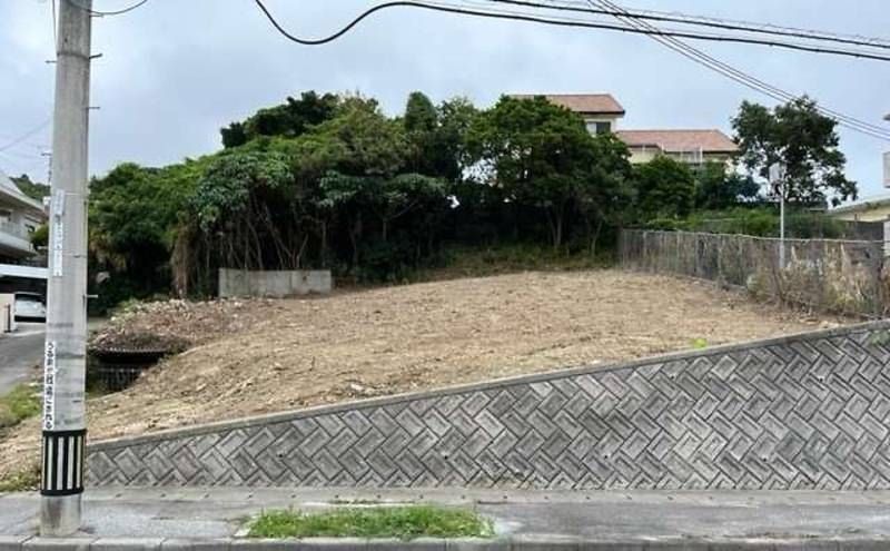 393 sqm Vacant Land for Sale in Uruma, Okinawa - No Building Conditions - Thumbnail 2