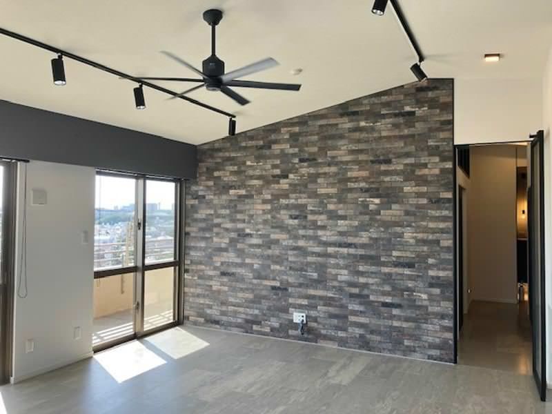 Renovated 2LDK Apartment with Ocean View Near Akamine Station, Naha - Thumbnail 4
