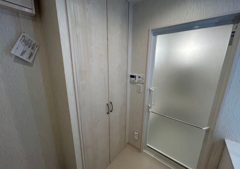 Comfort Ginowan Oceanfront 2LDK Condo with Sea Views for Sale - Thumbnail 4