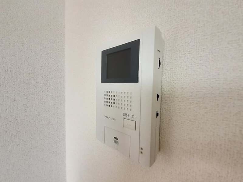 Gold Castle II 1R Apartment for Rent in Naha, Okinawa - Thumbnail 2