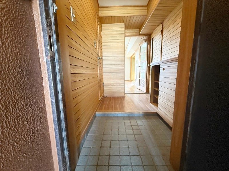 Ocean View 2LDK Apartment for Renovation in Naha, Okinawa - Thumbnail 4