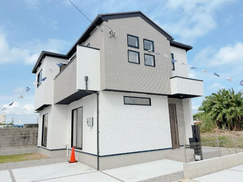 New 4LDK House with Garden in Uruma City, Okinawa - Thumbnail 2
