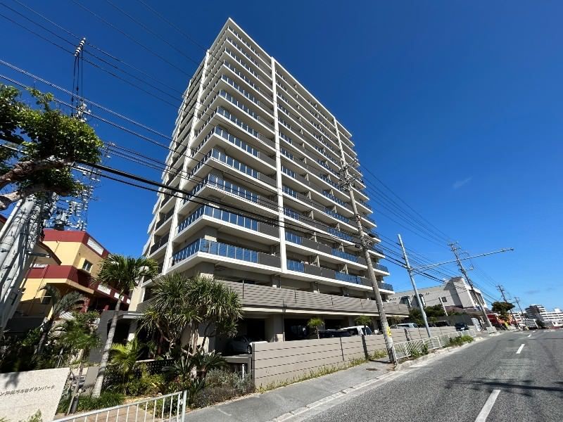 Milco Mansion Okinawa City Yogi Grand Park 2LDK for Sale - Thumbnail 3