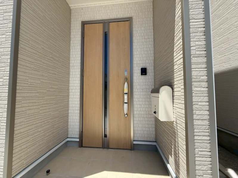 New 4LDK House in Uruma City, Okinawa with Roof Balcony - Thumbnail 3
