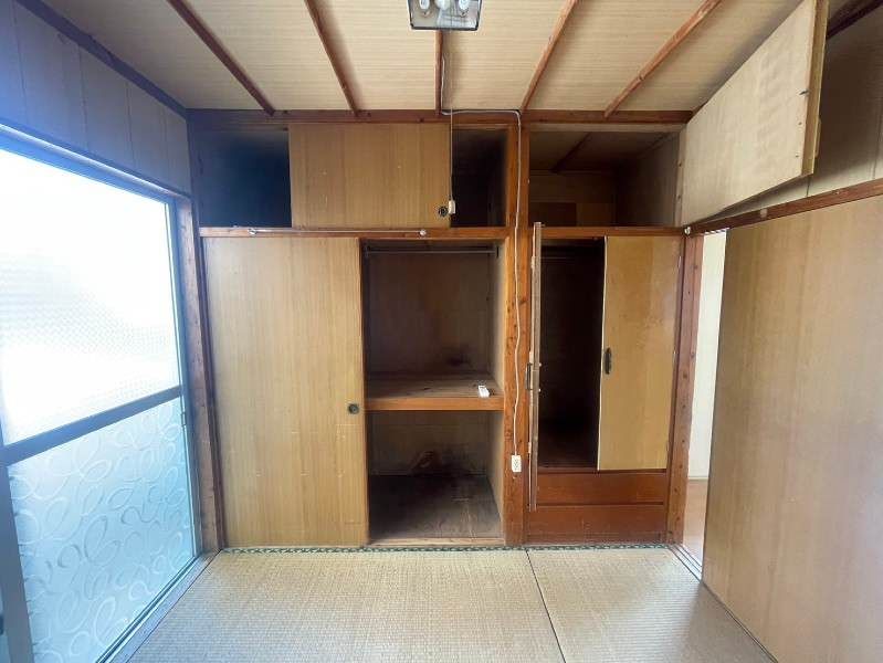 2DK Apartment for Rent in Izu, Urasoe City, Okinawa - Thumbnail 3
