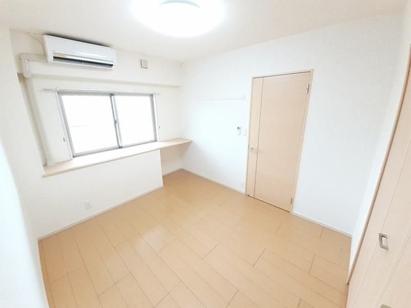 2LDK Apartment for Rent in Yaese Town, Okinawa - 54 sqm - Thumbnail 4