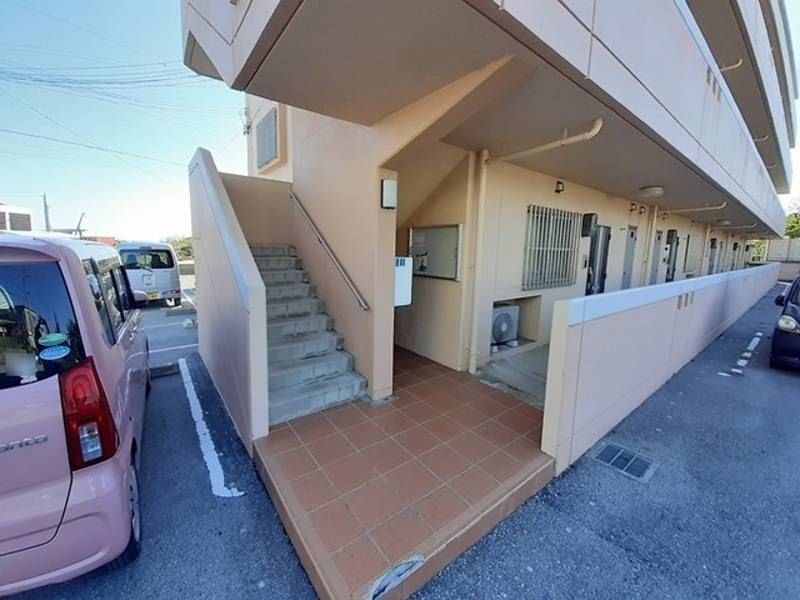 2LDK Apartment for Rent in Yaese Town, Okinawa - 54 sqm - Thumbnail 3