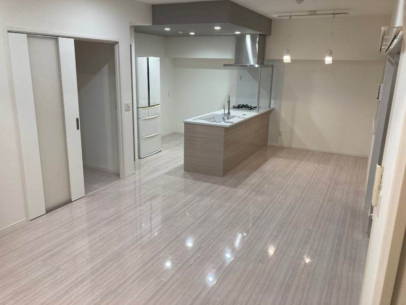 Lupinus Heights Ocean View 3LDK Condo for Sale in Okinawa City - Thumbnail 2