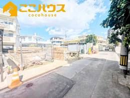 Chatan Yoshiwara Red Tile Roof House with Garden for Renovation - Thumbnail 2