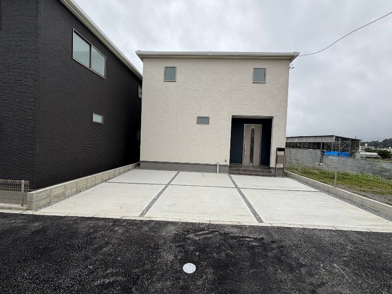 New 3LDK Wooden House in Uruma City, Okinawa | Long-Term Excellent Housing - Thumbnail 2