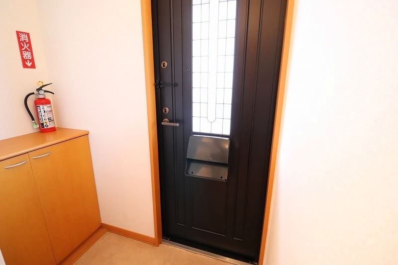 1K Apartment for Rent in Akamichi, Uruma City, Okinawa - Thumbnail 3