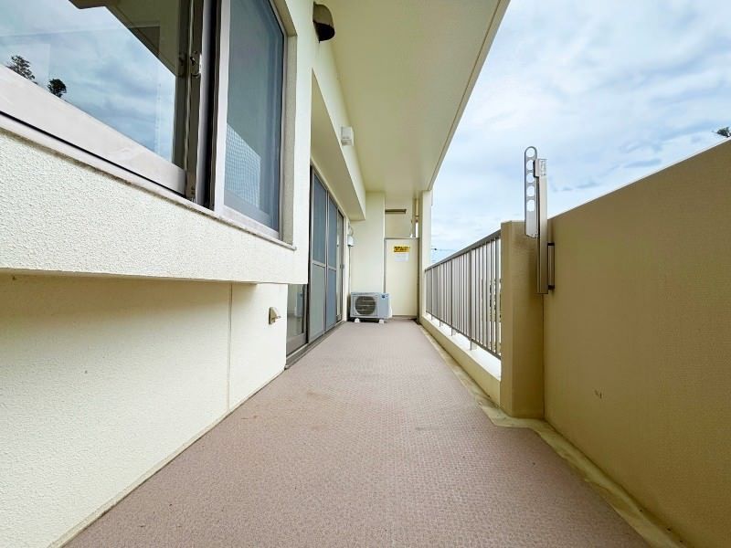 Ocean View 3LDK Apartment for Sale in Okinawa City - Thumbnail 3
