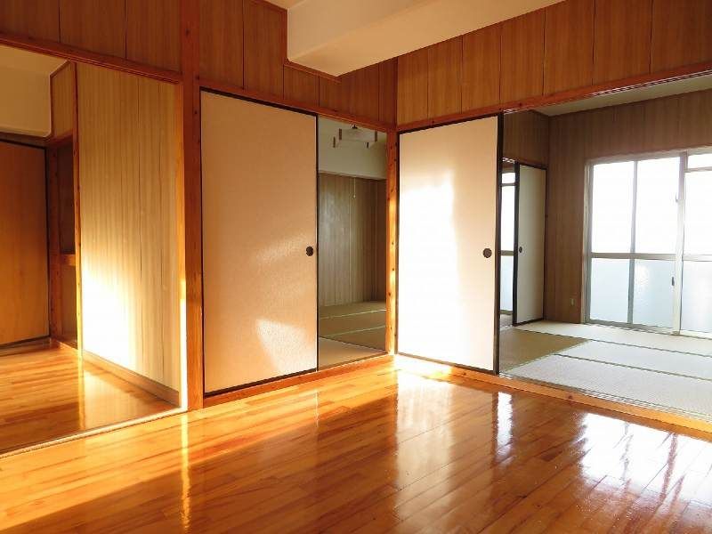 3LDK Apartment for Rent in Yomitan, Okinawa - Thumbnail 2