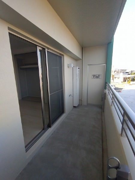 New 1LDK Apartment for Rent in Uruma, Okinawa - Iris Yakena III - Thumbnail 2