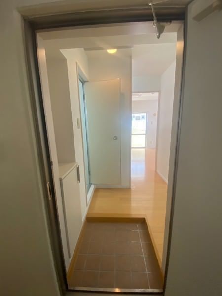 Solare Toyosaki 205 1K Apartment for Rent in Tomigusuku - Thumbnail 3