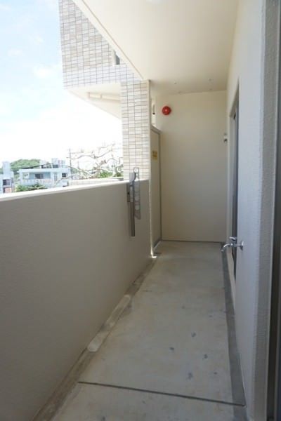 2LDK Apartment for Rent in Tomigusuku, Okinawa - 50.22 sqm - Thumbnail 3