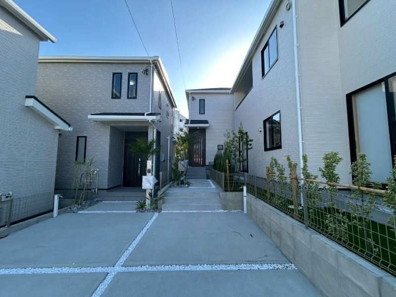 New 3LDK House for Sale in Yonabaru, Okinawa - 2026 Completion - Thumbnail 4