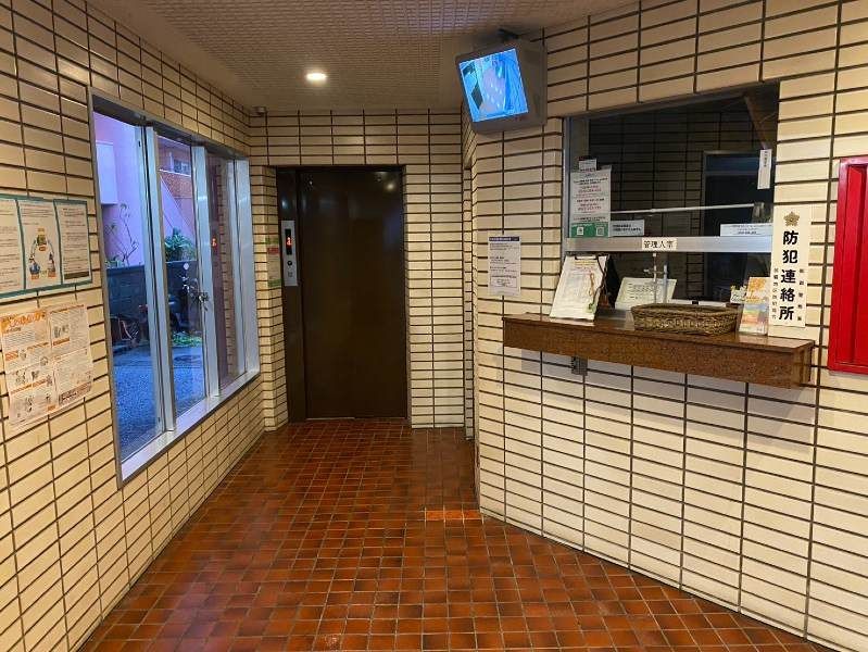 Renovated 2LDK Apartment near Shuri Castle, Naha - Thumbnail 4