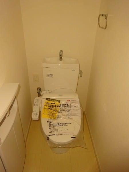 1LDK Apartment for Rent in Naha, Okinawa - Miebashi Station 4 min - Thumbnail 4