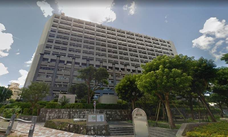 1LDK Apartment for Rent in Naha, Okinawa - Miebashi Station 4 min - Image 1