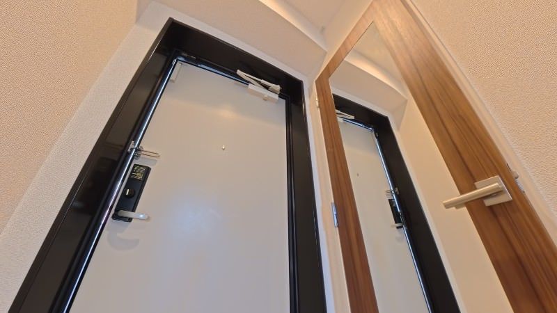 1R Apartment for Rent in Uenoya, Naha with Auto-Lock & Free Internet - Thumbnail 4