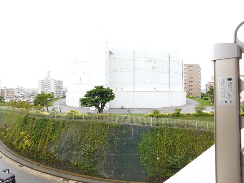 1R Apartment for Rent in Uenoya, Naha with Auto-Lock & Free Internet - Thumbnail 3