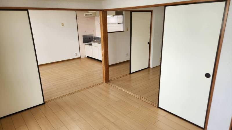 3DK Apartment for Rent in Itoman, Okinawa - 58.48m² - Thumbnail 2