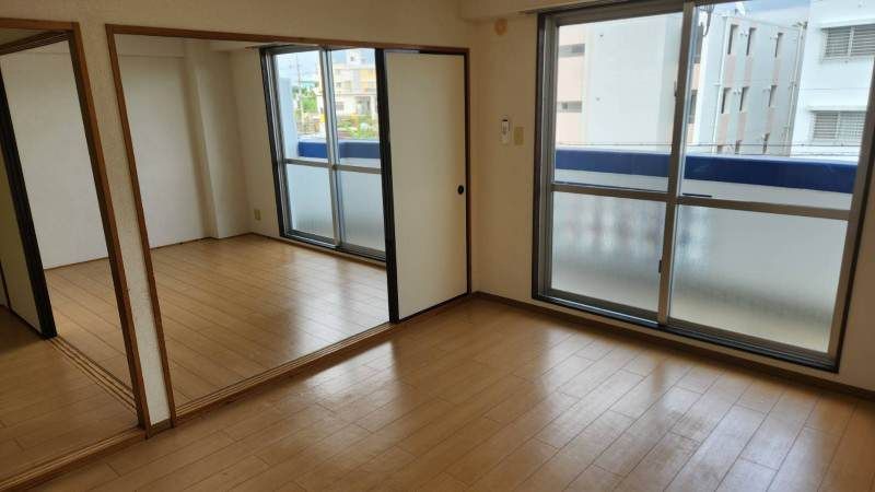3DK Apartment for Rent in Itoman, Okinawa - 58.48m² - Thumbnail 4