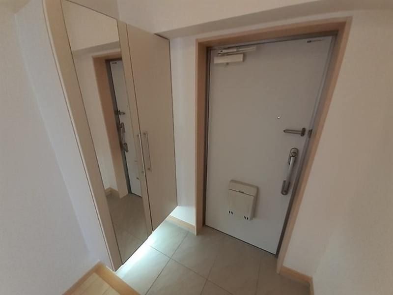 Modern 2LDK Apartment for Rent in Uruma, Okinawa - Thumbnail 4