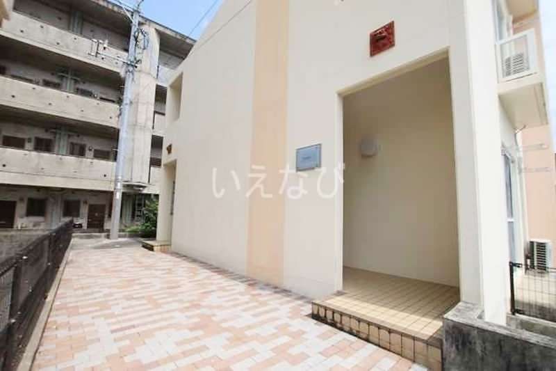 1K Apartment for Rent in Nishihara-cho, Okinawa - 23.18 sqm - Thumbnail 2