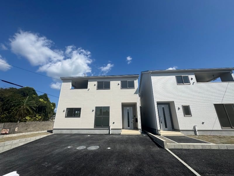 New 4LDK House in Ginowan Village, Okinawa for Sale - Thumbnail 2