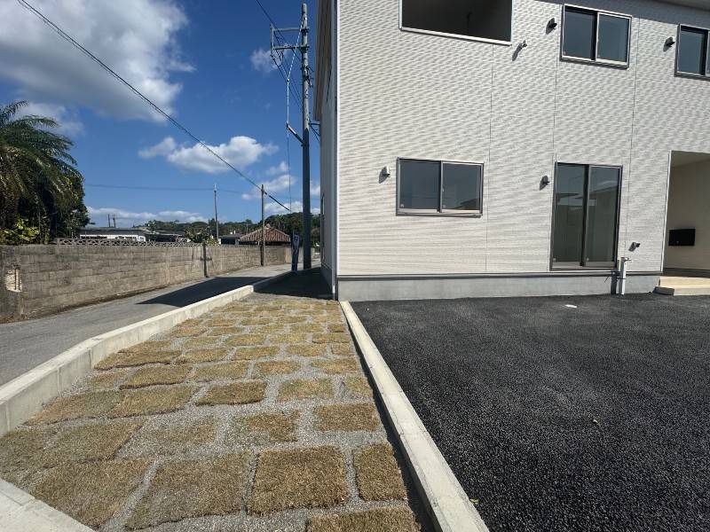 New 4LDK House in Ginowan Village, Okinawa for Sale - Thumbnail 3