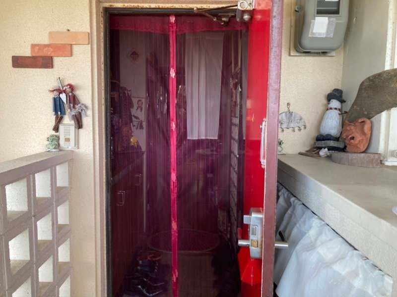 2LDK Apartment with Storage in Naha Oroku, Okinawa - Thumbnail 4