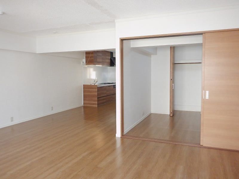 1LDK Apartment for Rent in Urasoe, Okinawa - Yuasahaimu A Building - Thumbnail 3