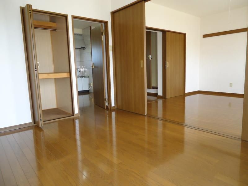 Oasis Sho 2DK Apartment for Rent in Kin Town, Okinawa - Thumbnail 4
