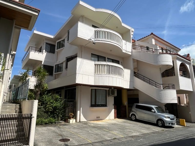 2DK Apartment for Rent in Urasoe City, Okinawa - 36.7 sqm - Thumbnail 2