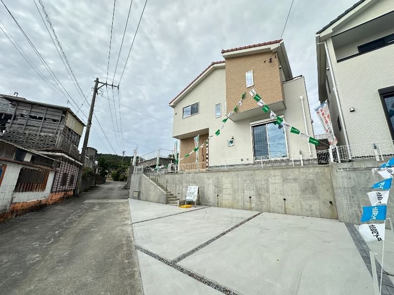 New 4LDK House in Uruma City, Okinawa with 2025 Completion - Thumbnail 3