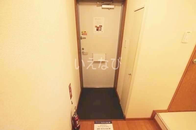 Furnished 1K Apartment for Rent in Tomigusuku, Okinawa - Thumbnail 3