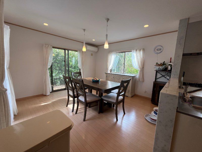 Sea Lake Zakimi 4LDK Detached House in Yomitan, Okinawa - Thumbnail 3